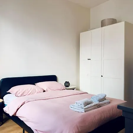 Charmant 2 Pieces Haut Marais Place De La Republique Apartment Paris