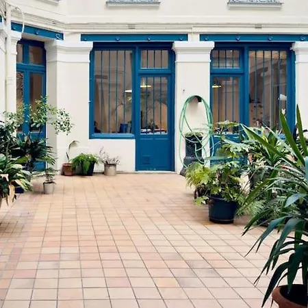 Apartment Charmant 2 Pieces Haut Marais Place De La Republique *